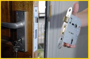 Metro Locksmith Services Camden, NJ 856-532-0034 - 13-lock-replace